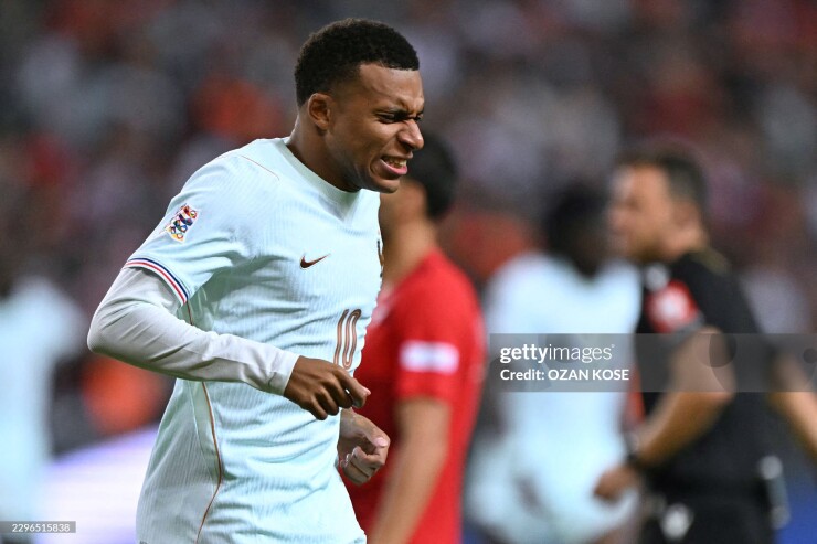 Mbappe chia tay ĐT Pháp vì chấn thương
