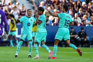 Bảng xếp hạng La Liga: Barca củng cố ngôi đầu, chờ Atletico “làm phước” ở derby Madrid