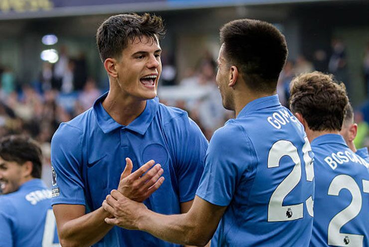 Brighton leo lên top 3 sau khi vùi dập Arsenal và đang là đội ghi bàn số 1 của giải
