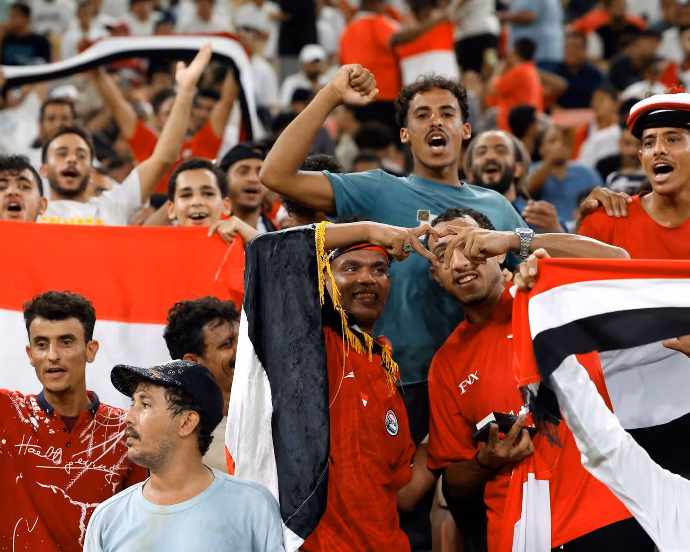Các CĐV Yemen cổ vũ cho đội nhà tại Gulf Cup 2026
