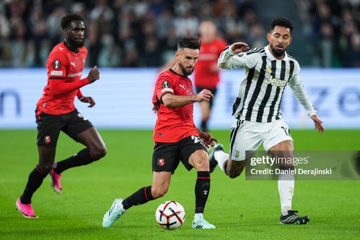 Rennes lật ngược được thế cờ ngay trong hiệp một