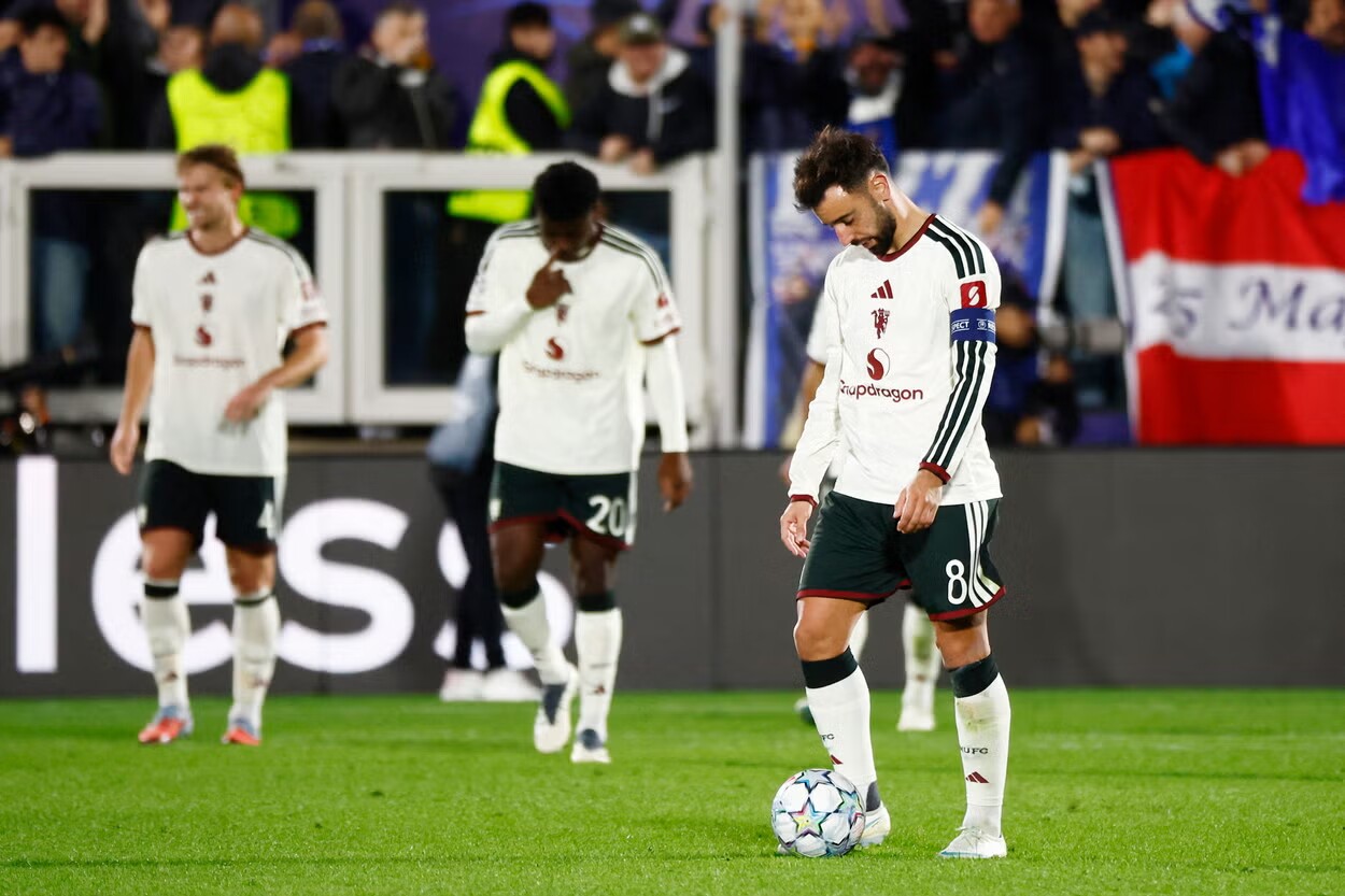 MU thua bạc nhược 1-4 trên sân của Como tại Champions League