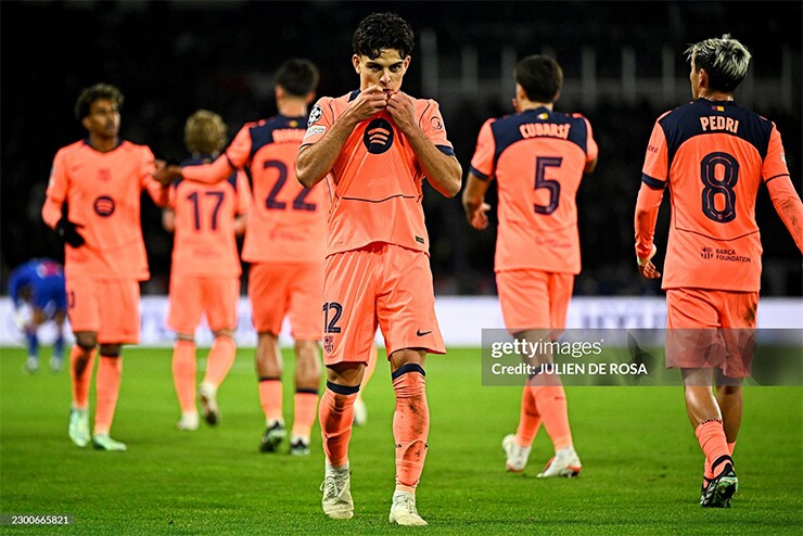 Espart ghi dấu ấn ở cả khâu ghi bàn lẫn kiến tạo cho Barcelona