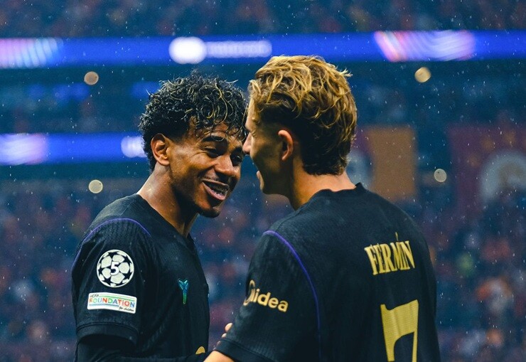 Barcelona toàn thắng cả 10 trận từ đầu mùa giải