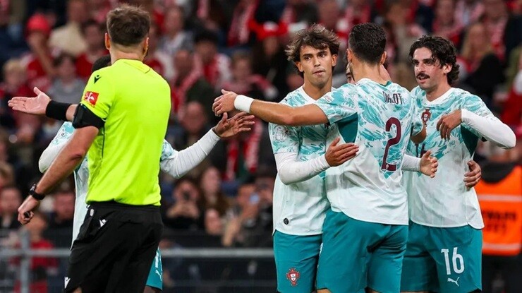 Bồ Đào Nha đang đứng trước cơ hội lớn&nbsp;giành vé sớm&nbsp;vào&nbsp;tứ kết Nations League