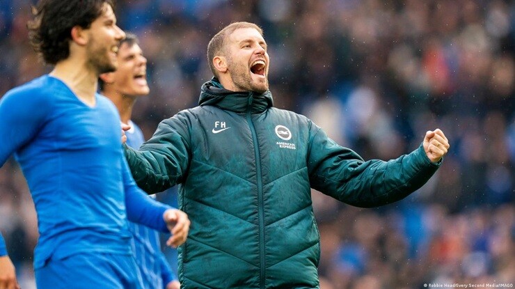 Hurzeler đang giúp Brighton bay cao ở vị trí thứ ba trên bảng xếp hạng Premier League
