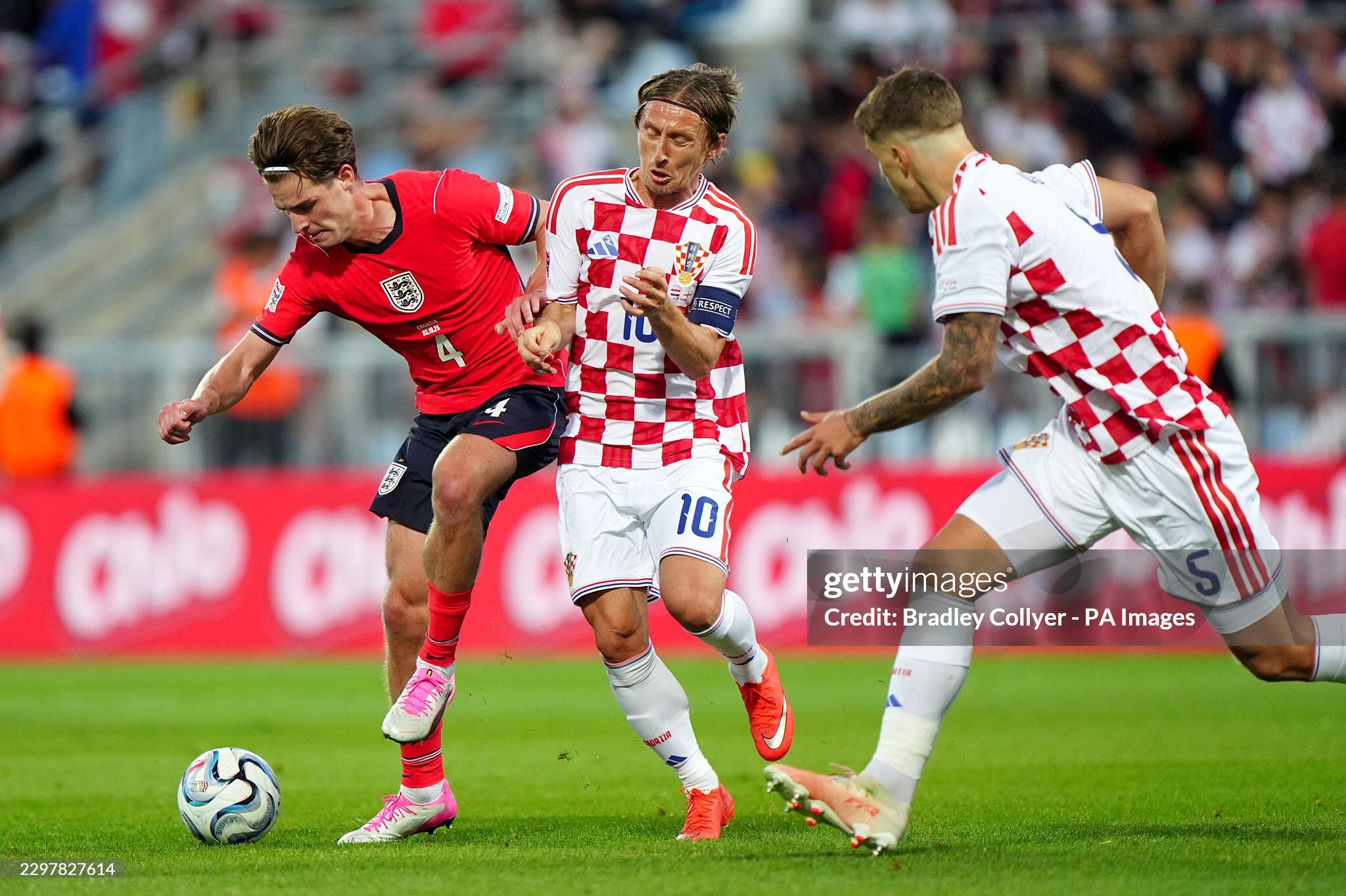 Modric đã quá già so để chơi bóng đá đỉnh cao