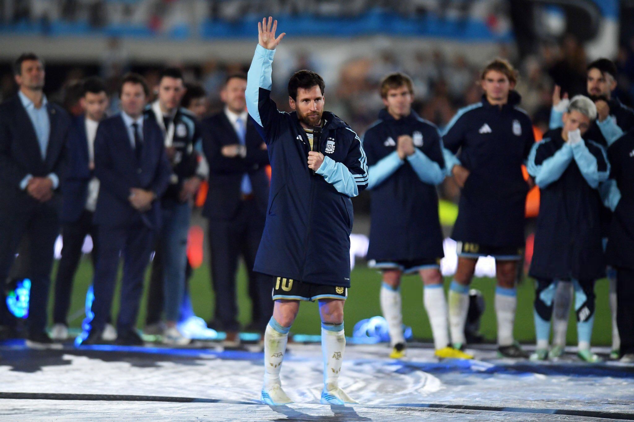 Messi nói lời chia tay ĐT Argentina
