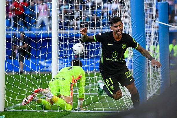 Romero ghi bàn đưa Atletico đến chiến thắng trước Alaves
